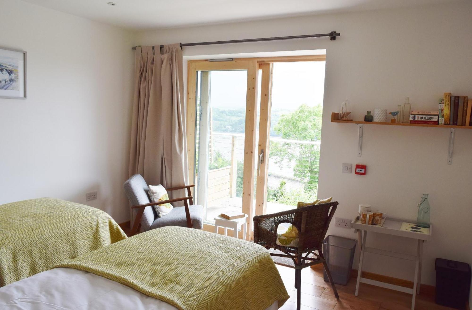 The Sanctuary Cornwall Golant Room photo